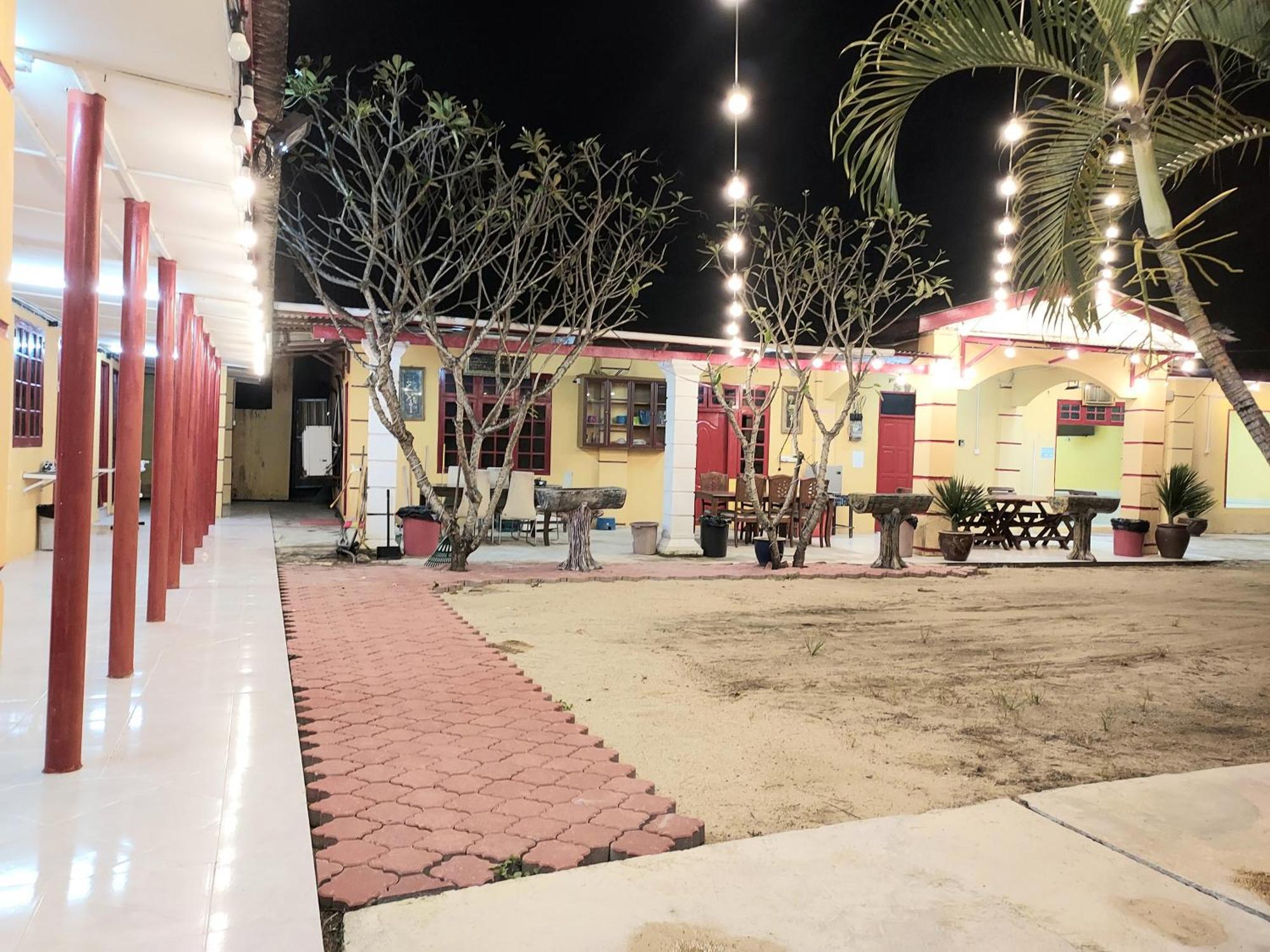 Irama Resort Amir Yjs , Pantai Irama Bachok Esterno foto