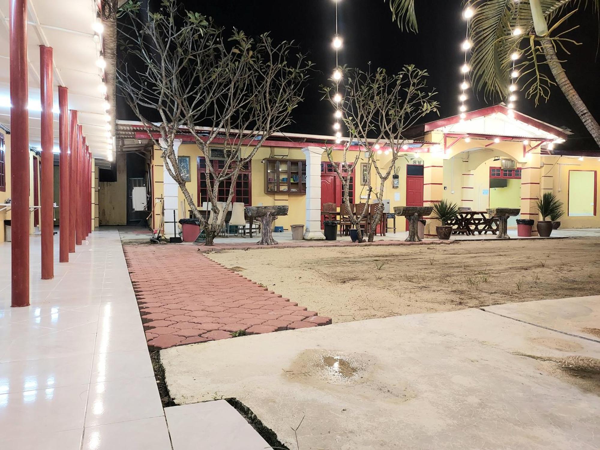 Irama Resort Amir Yjs , Pantai Irama Bachok Esterno foto